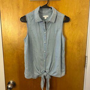 Light denim tie front sleeveless top (size 8, new)